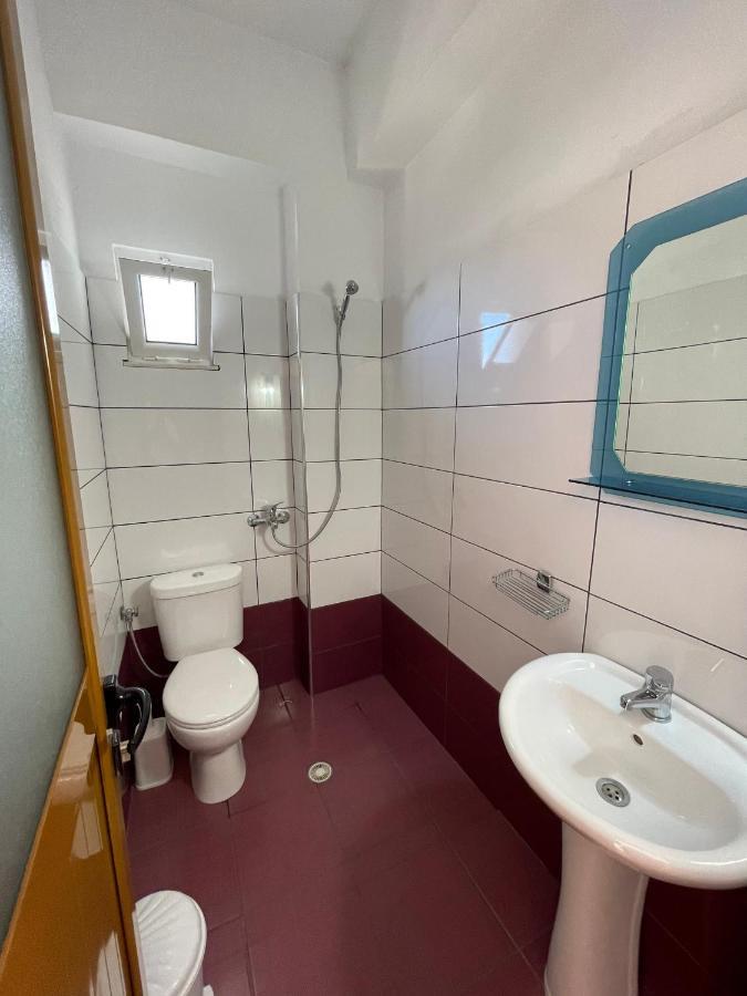 Villa Xhevdet Sarandë Exterior foto