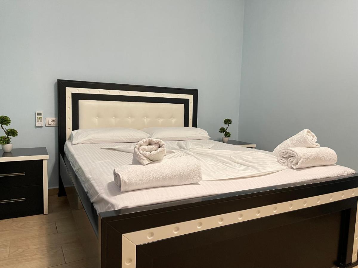 Villa Xhevdet Sarandë Exterior foto